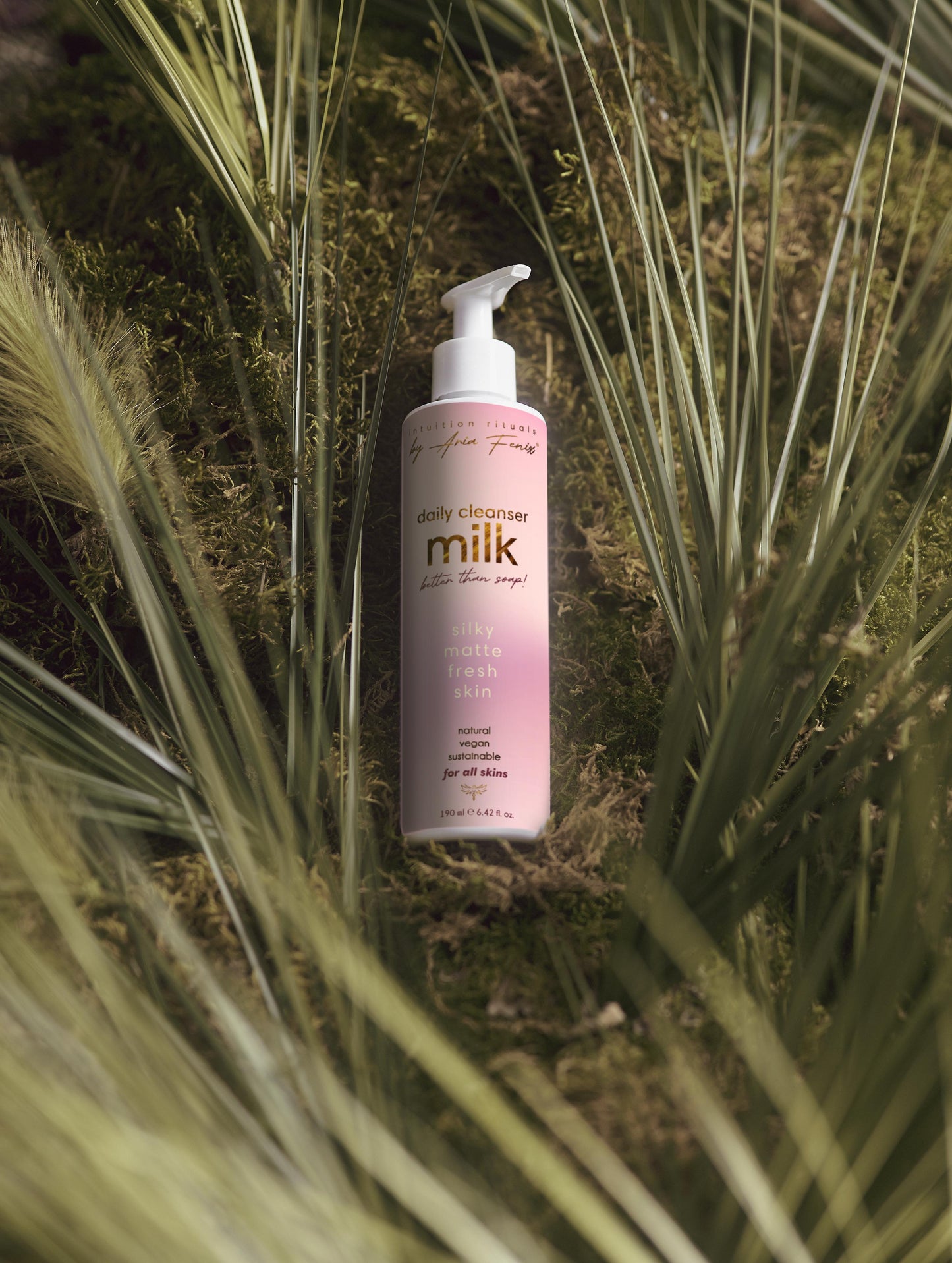 the cleansing milk (enriched with natural oils)